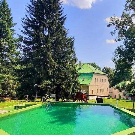 Готель Lesny Dwor W Gorach Sowich Волібуж Екстер'єр фото